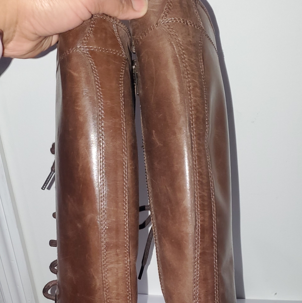 Shoes - Picture 2 of 5